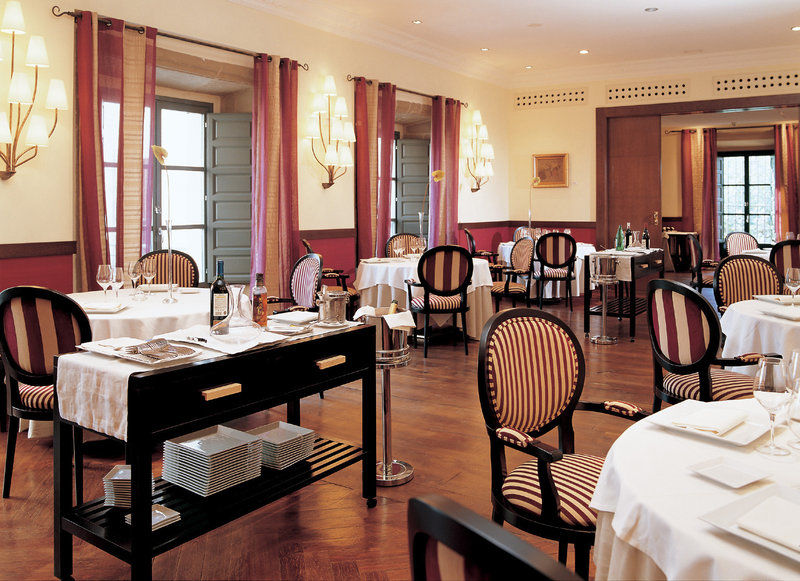 Palacio De Aviles Affiliated By Melia Ресторант снимка Restaurant
